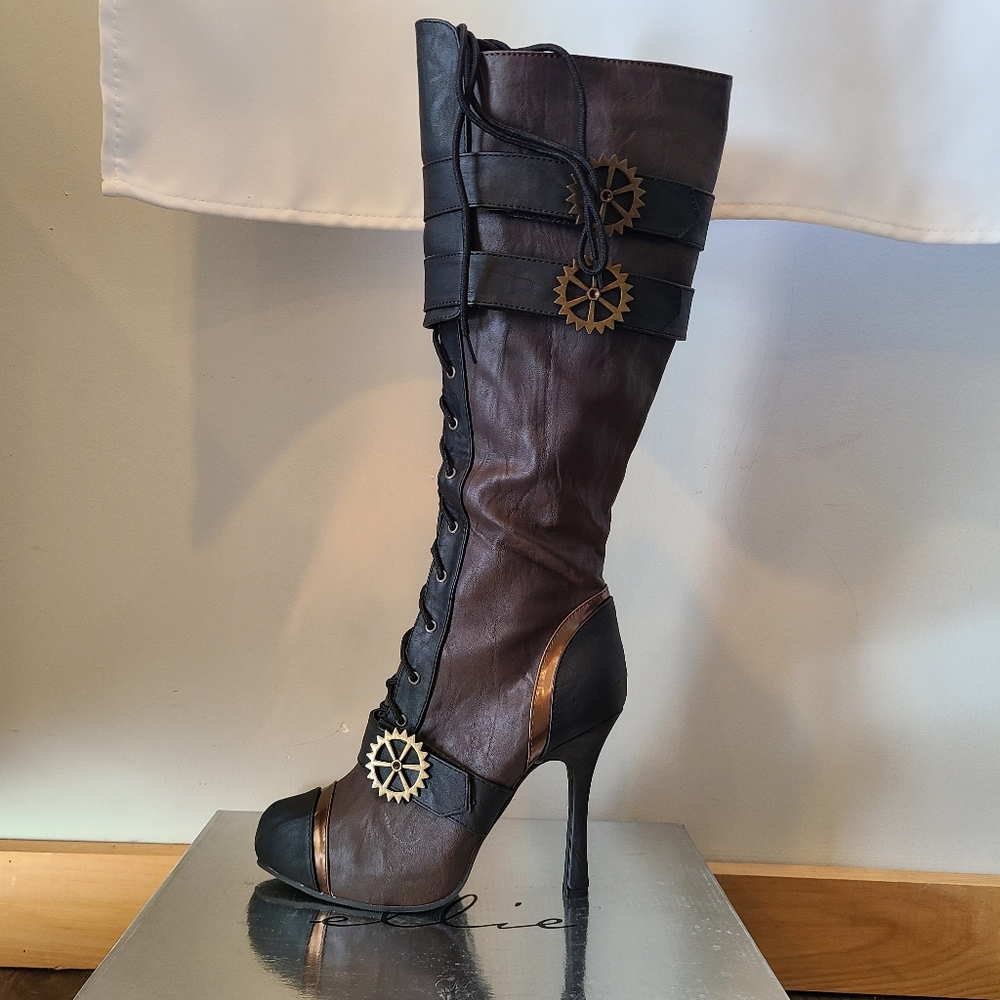 Ellie size 8 Steampunk Boots